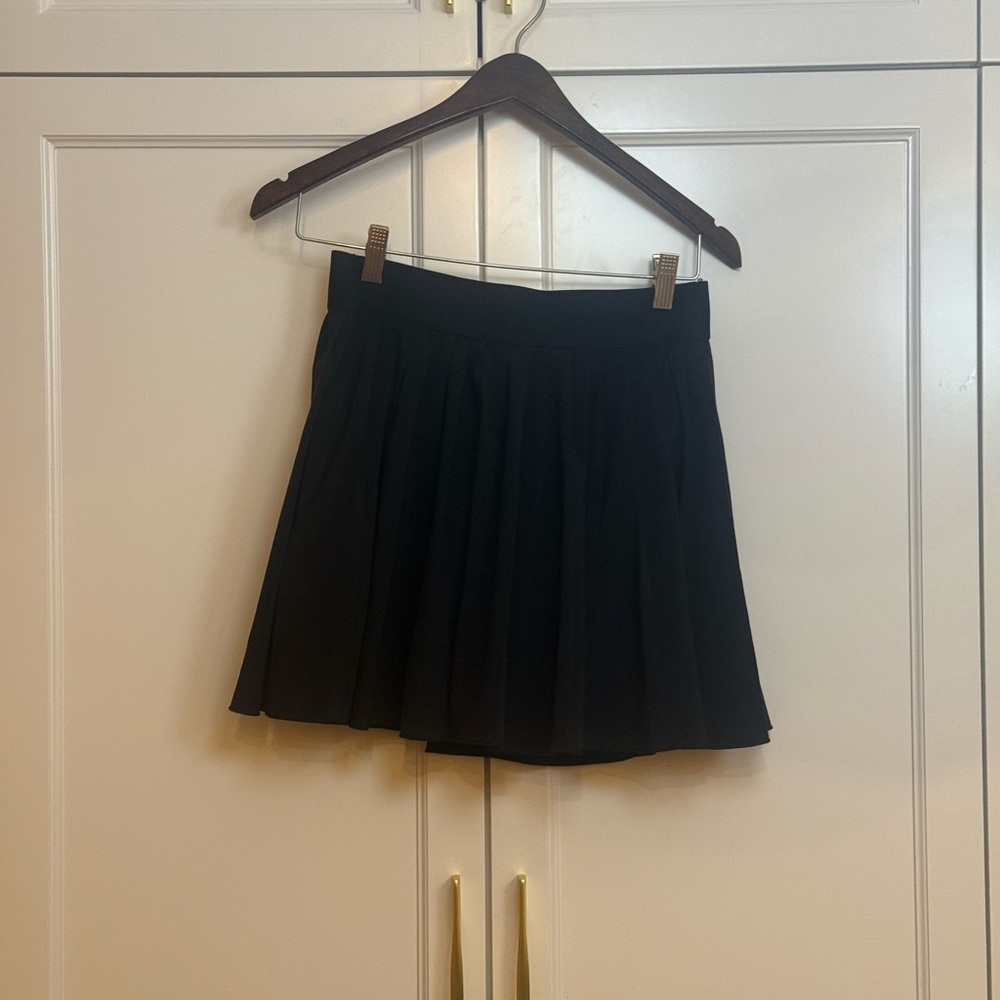 TNA Black Tennis Skirt M